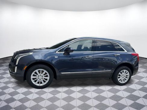 Used 2019 Cadillac XT5 FWD image 2
