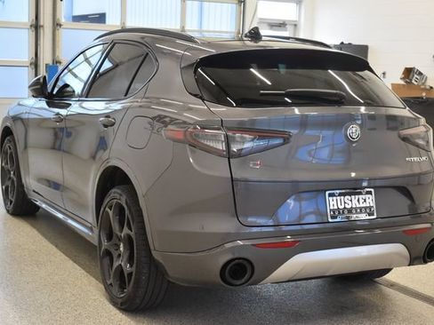 Used 2024 Alfa Romeo Stelvio Ti w/ Performance Driving Package AWD/4WD image 10