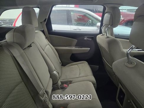 Used 2020 Dodge Journey SE w/ SE Popular Equipment Group image 7