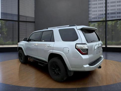 Used 2024 Toyota 4Runner SR5 Premium image 3