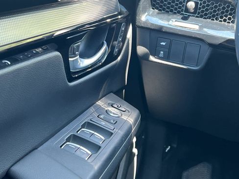 Used 2023 Honda CR-V EX-L image 23