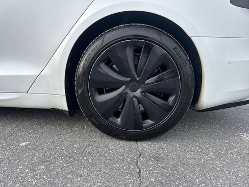 Used 2022 Tesla Model S Plaid image 33