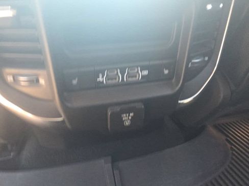 Used 2019 RAM 1500 Laramie RWD image 23