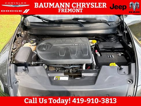 Used 2016 Jeep Cherokee Latitude w/ Safety/Convenience Group AWD/4WD image 18