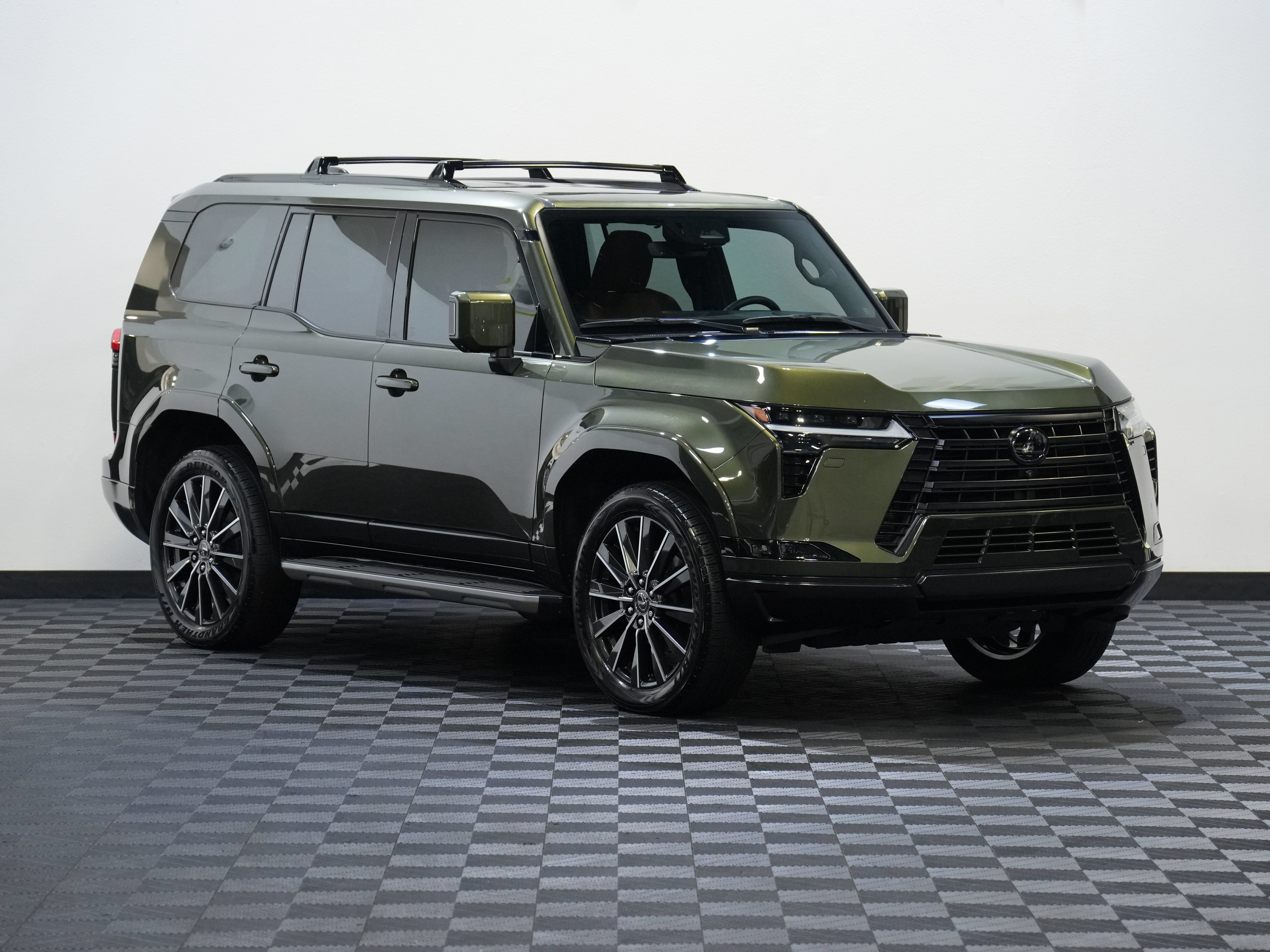 Used 2025 Lexus GX 550 w/ Accessory Package (Z1) AWD/4WD image 5