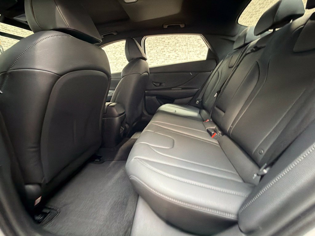 New 2026 Hyundai Elantra SEL Sport FWD image 13