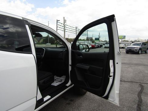 Used 2022 Chevrolet Colorado LT w/ Fleet Safety Package RWD image 18