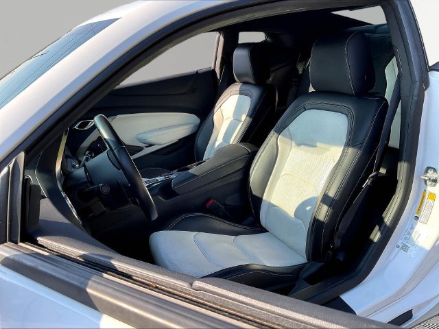 Used 2023 Chevrolet Camaro LT w/ Technology Package RWD image 21