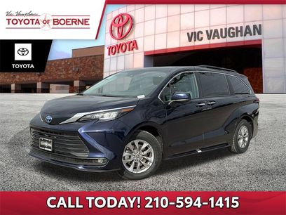 Certified 2025 Toyota Sienna XLE