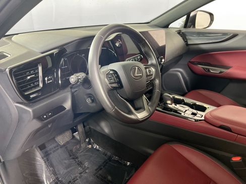 Used 2023 Lexus NX 350 AWD image 9