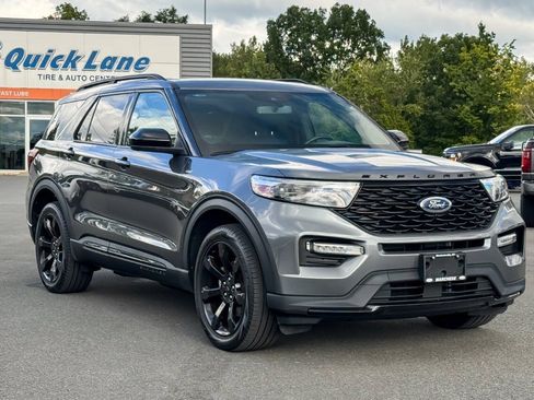 Used 2023 Ford Explorer ST-Line w/ Class IV Trailer Tow Package AWD/4WD image 1