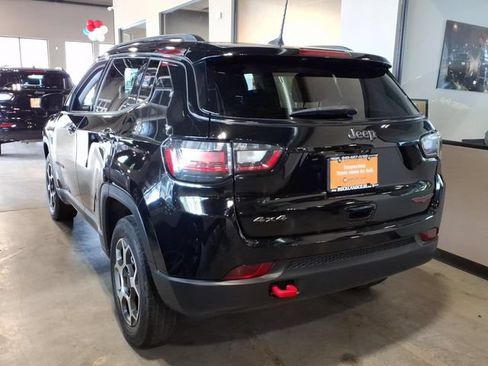Used 2022 Jeep Compass Trailhawk w/ Trailhawk Elite Group AWD/4WD image 7