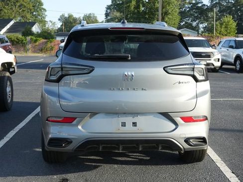 Used 2024 Buick Encore GX Avenir FWD image 8