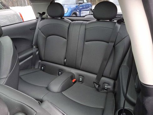 Certified 2023 MINI Cooper S image 7