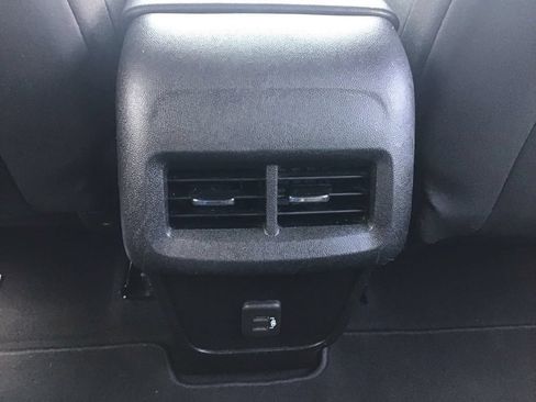 Used 2020 Chevrolet Equinox LT w/ Driver Convenience Package AWD/4WD image 16