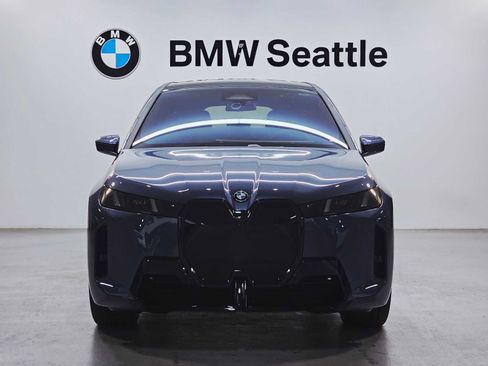 New 2026 BMW iX xDrive45 w/ M Sport Package image 6