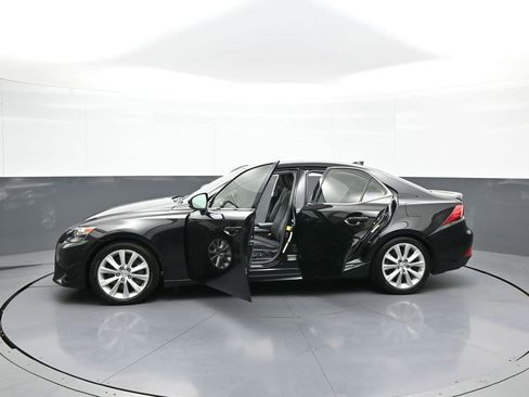 Used 2016 Lexus IS 300 AWD w/ Premium Package image 44