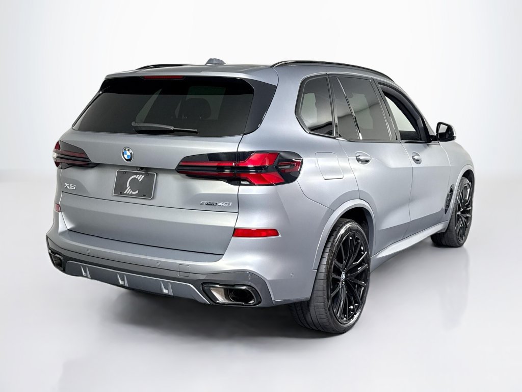 Used 2025 BMW X5 sDrive40i w/ M Sport Package RWD image 5