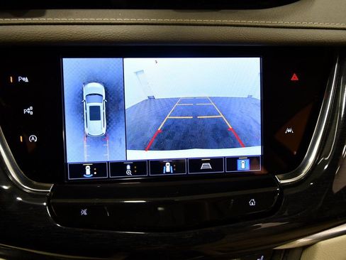 Used 2023 Cadillac XT6 Premium Luxury w/ Technology Package image 26