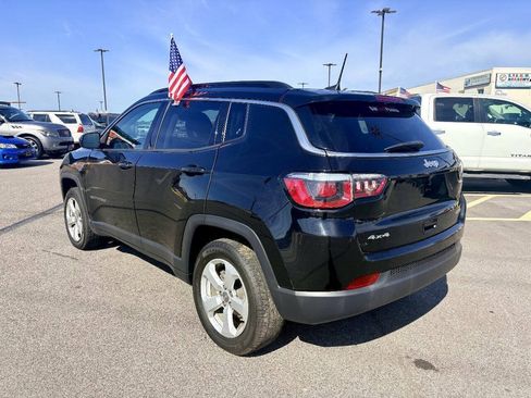 Used 2019 Jeep Compass Latitude w/ Popular Equipment Group AWD/4WD image 4