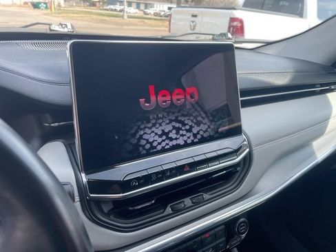Used 2022 Jeep Compass Limited AWD/4WD image 8