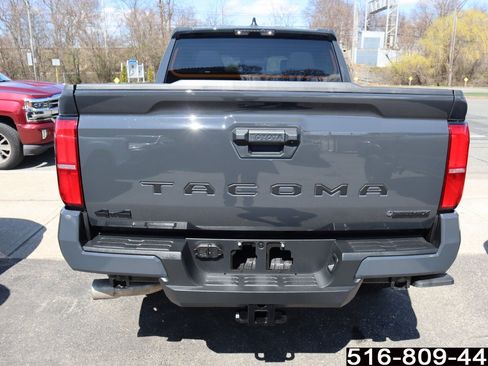 Used 2026 Toyota Tacoma TRD Off-Road image 6