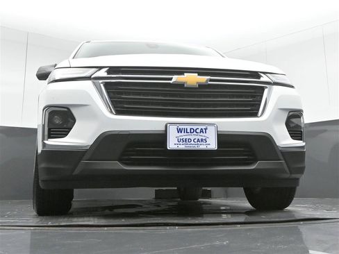 Used 2022 Chevrolet Traverse LS FWD image 30