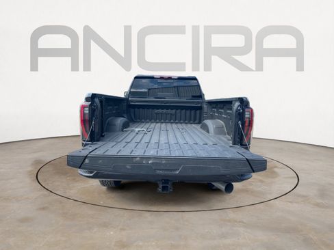 Used 2024 GMC Sierra 2500 AT4 w/ AT4 Premium Plus Package AWD/4WD image 12