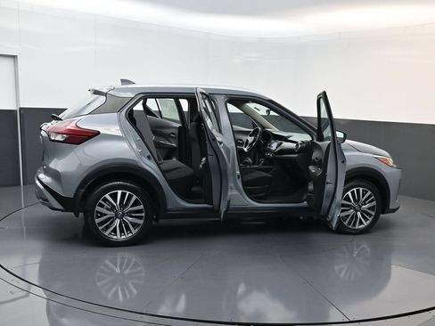 Used 2024 Nissan Kicks SV FWD image 28
