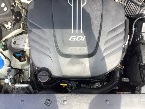 Used 2015 Kia Sedona SX FWD image 28
