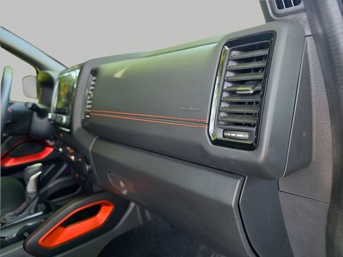 Used 2023 Nissan Frontier PRO-4X w/ Pro Convenience Package AWD/4WD image 11