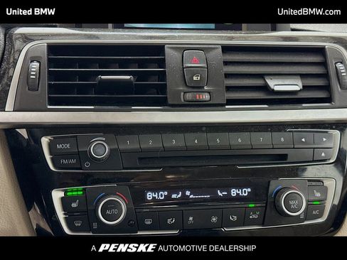 Used 2016 BMW 320i Sedan image 10