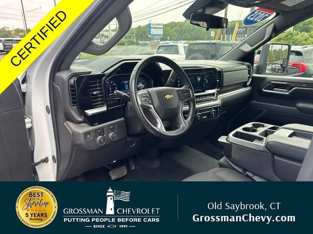 Used 2025 Chevrolet Silverado 2500 LT w/ Convenience Package AWD/4WD image 10
