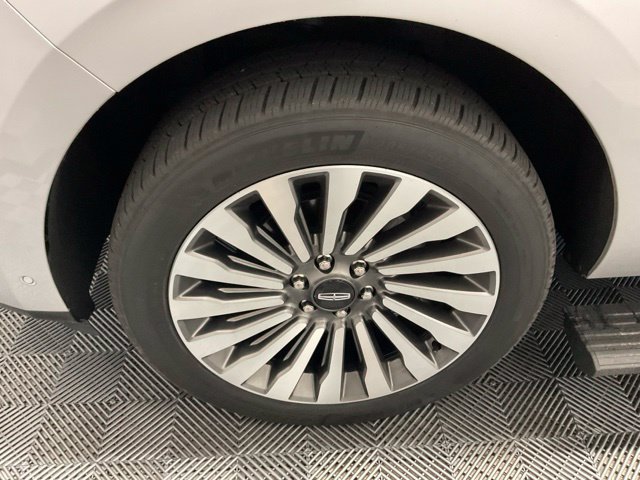 Used 2019 Lincoln Navigator Reserve AWD/4WD image 46
