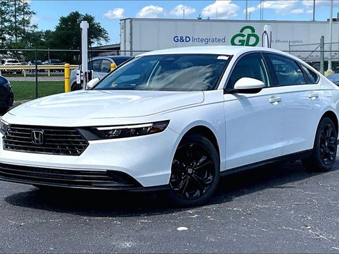 Used 2024 Honda Accord LX image 8