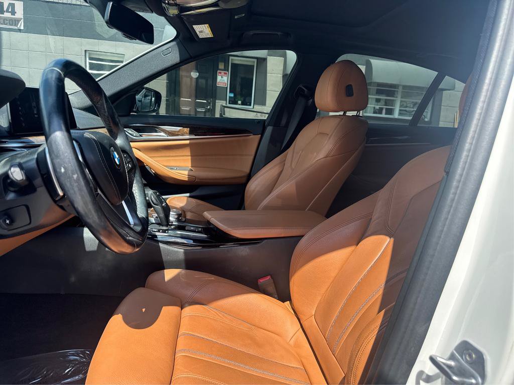Used 2019 BMW 540i w/ Convenience Package RWD image 9