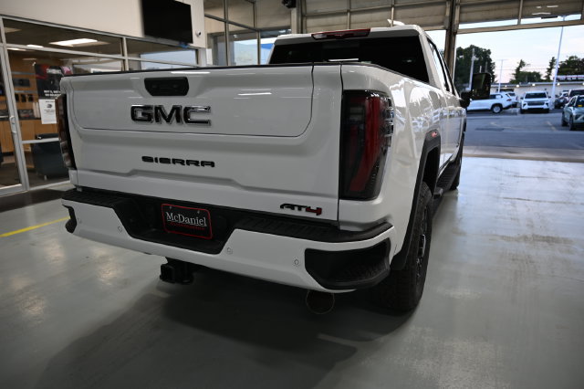 New 2026 GMC Sierra 2500 AT4 w/ AT4 Premium Plus Package AWD/4WD image 5