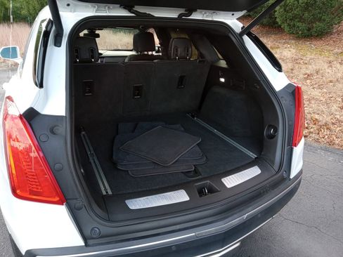 Used 2017 Cadillac XT5 Platinum image 27