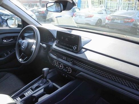 Used 2024 Honda Accord LX image 22