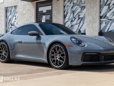 Used 2024 Porsche 911 Carrera 4S w/ Sport Package AWD/4WD image 18