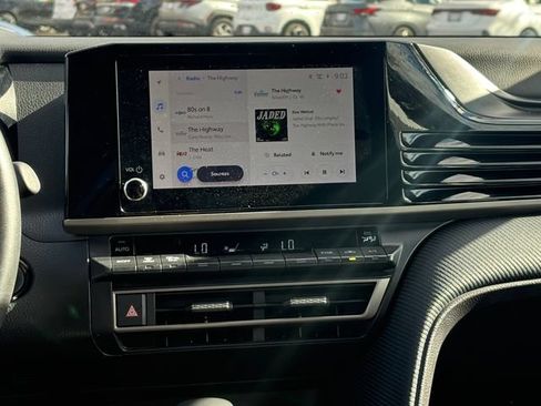 Certified 2025 Toyota Camry SE FWD image 18