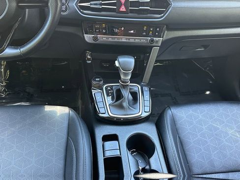 Certified 2024 Kia Seltos SX AWD/4WD image 11