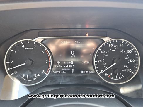 Used 2022 Nissan Rogue SV w/ SV Premium Package FWD image 14