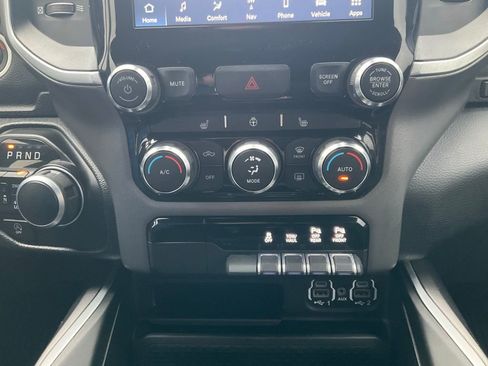 Used 2022 RAM 1500 Big Horn AWD/4WD image 13