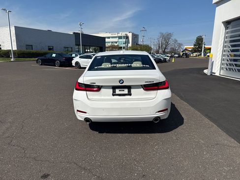 Certified 2025 BMW 330i xDrive Sedan w/ Convenience Package image 4