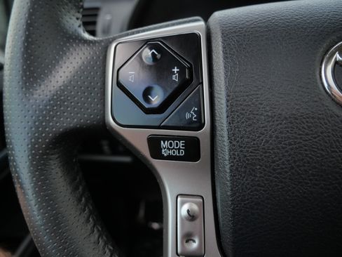 Certified 2022 Toyota 4Runner Limited AWD/4WD image 27