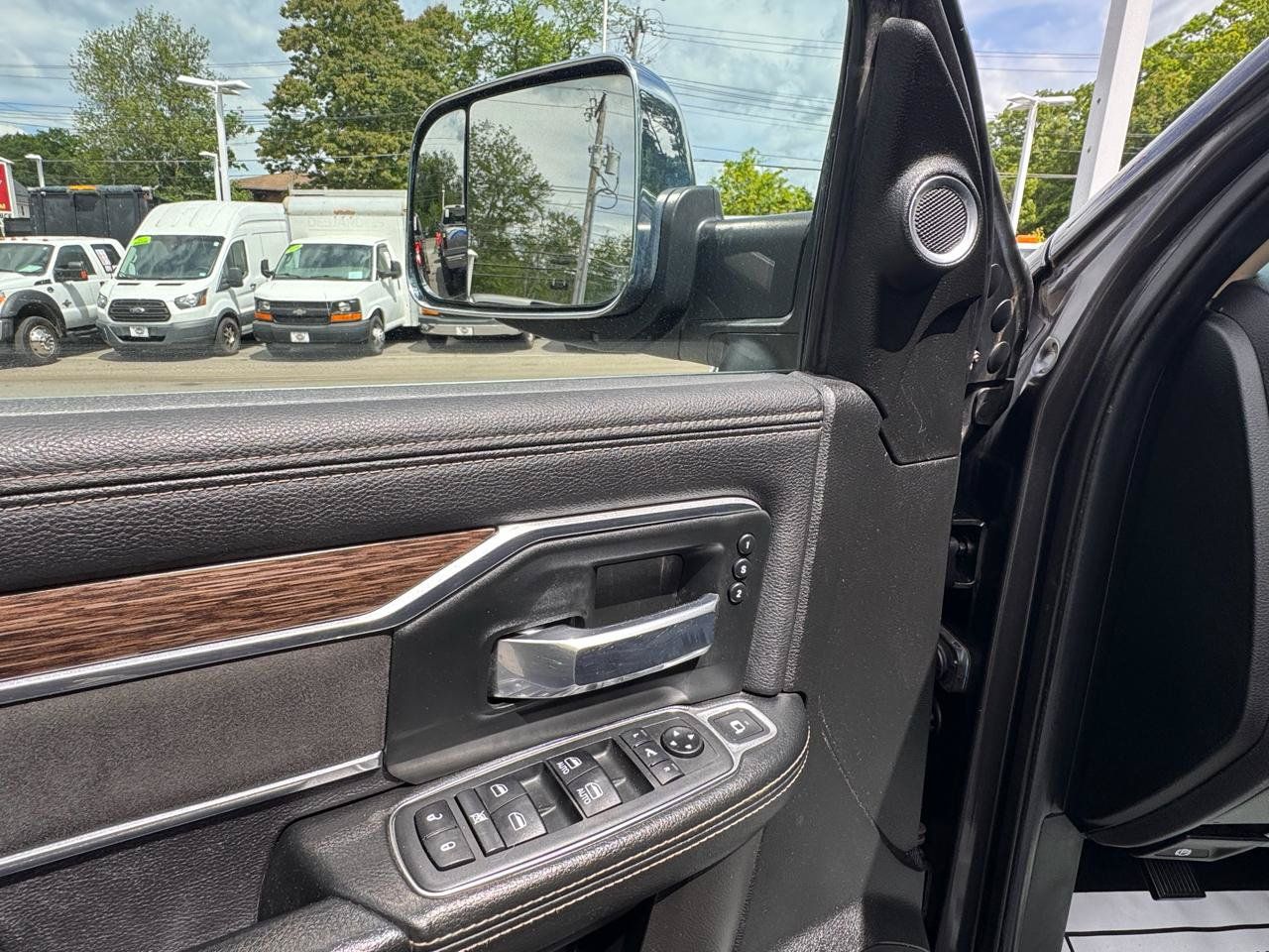 Used 2019 RAM 3500 Laramie AWD/4WD image 22