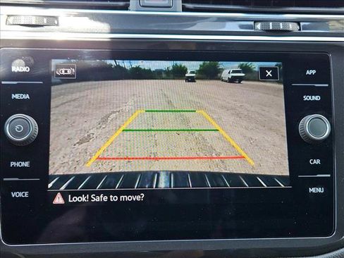 Used 2023 Volkswagen Tiguan SE R-Line FWD image 13
