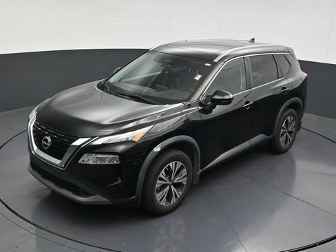 Used 2022 Nissan Rogue SV w/ SV Premium Package FWD image 15