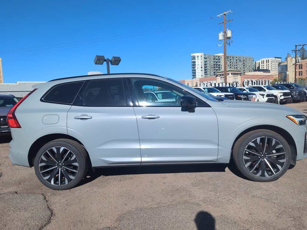 Used 2026 Volvo XC60 B5 Ultra AWD/4WD image 8